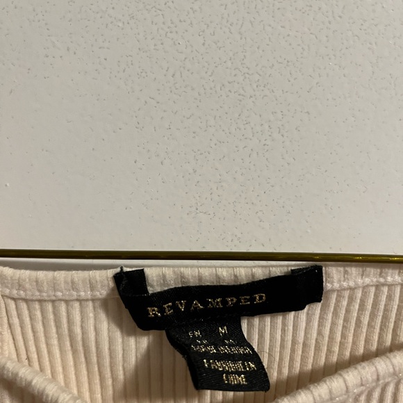 White crop top - Picture 2 of 2